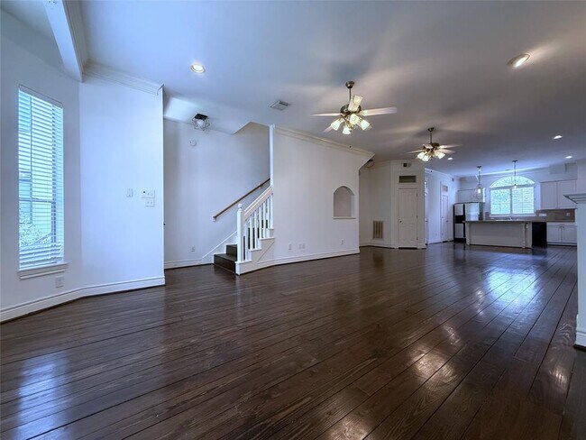 Building Photo - 118 Detering St