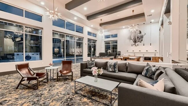 Building Photo - Polaris