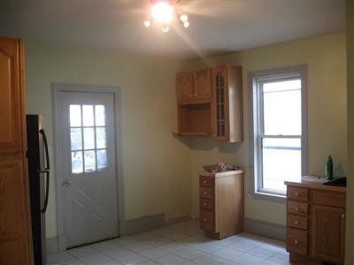 Primary Photo - 8 Taunton St