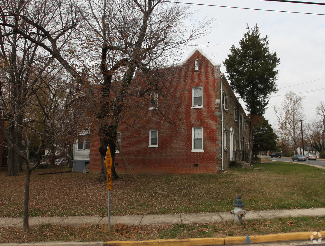 Building Photo - 3800-3804 38th St