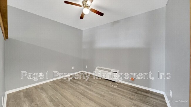 Foto del edificio - 1610 E Rock Falls Rd