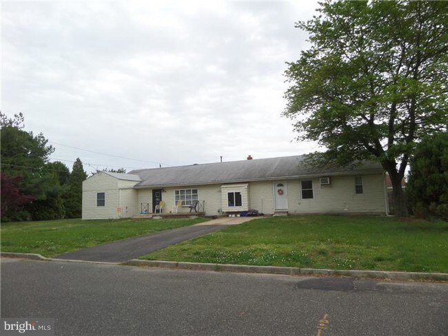 Building Photo - 113 Marshall Ave