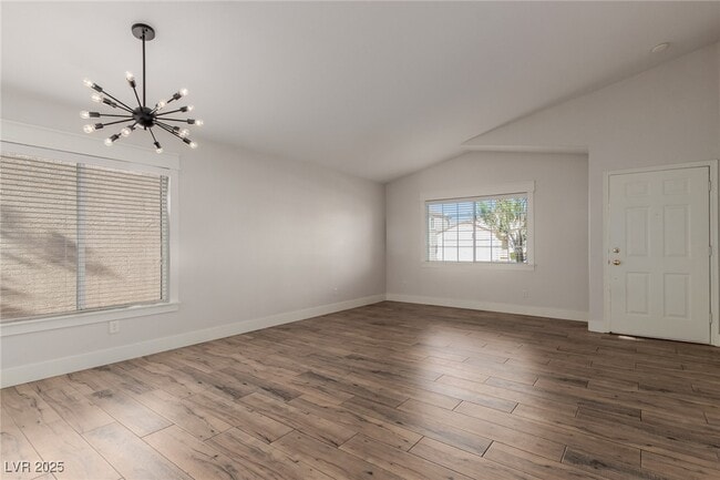 Foto del edificio - 3185 Dancing Hills Ave