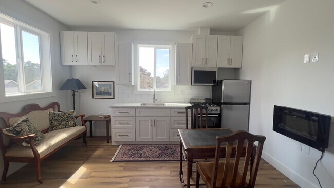 Building Photo - 1707 N Franklin St