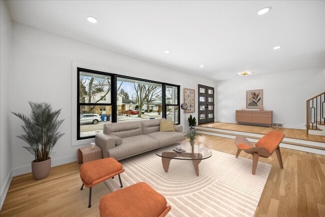 Foto del edificio - 626 Barberry Rd