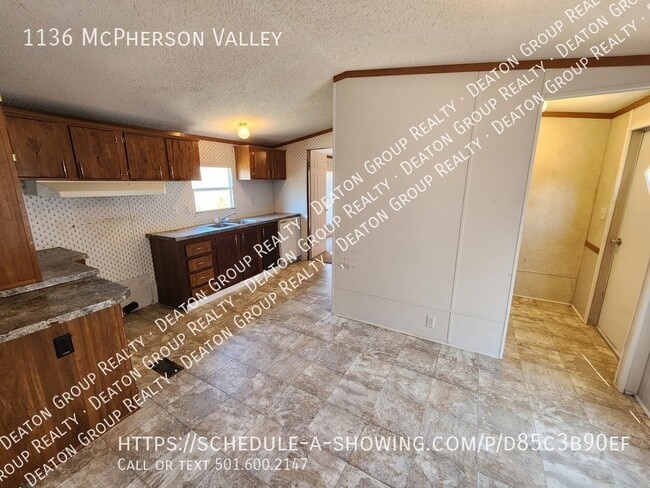 Building Photo - 1136 McPherson Valley Dr