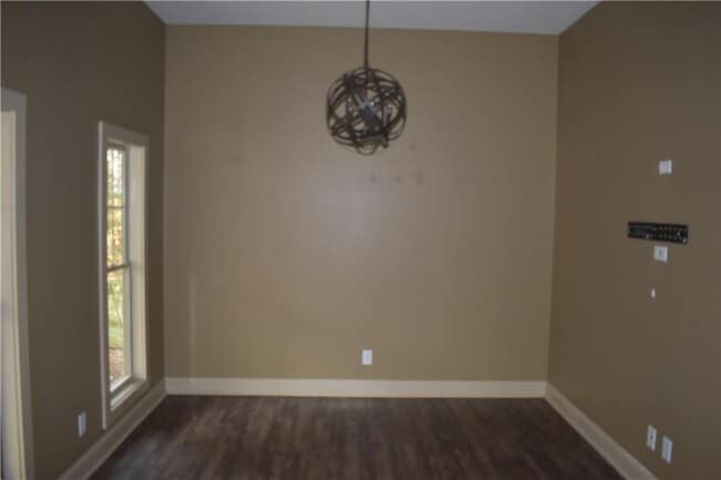 Building Photo - 43 Jessel Ln
