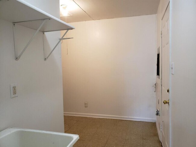 Foto del edificio - 4440 E 6th Ave