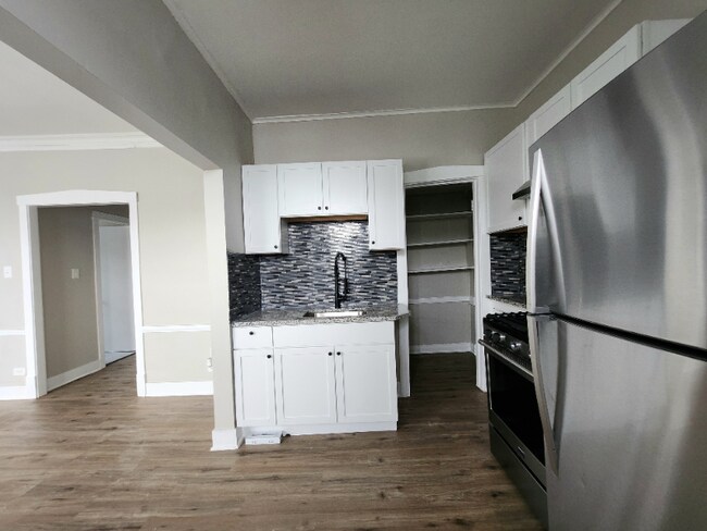 Foto del edificio - 7848 S Burnham Ave