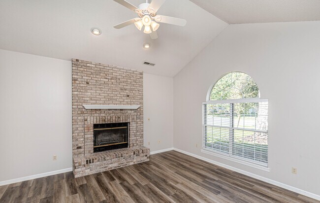 Foto del edificio - 1416 Whitburn Dr