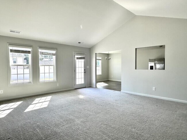 Foto del edificio - 1716 Ragsdale Rd