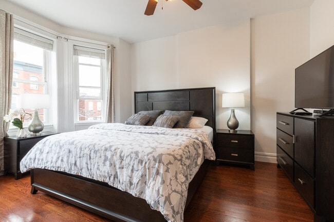 King Bedroom - 266 Ogden Ave