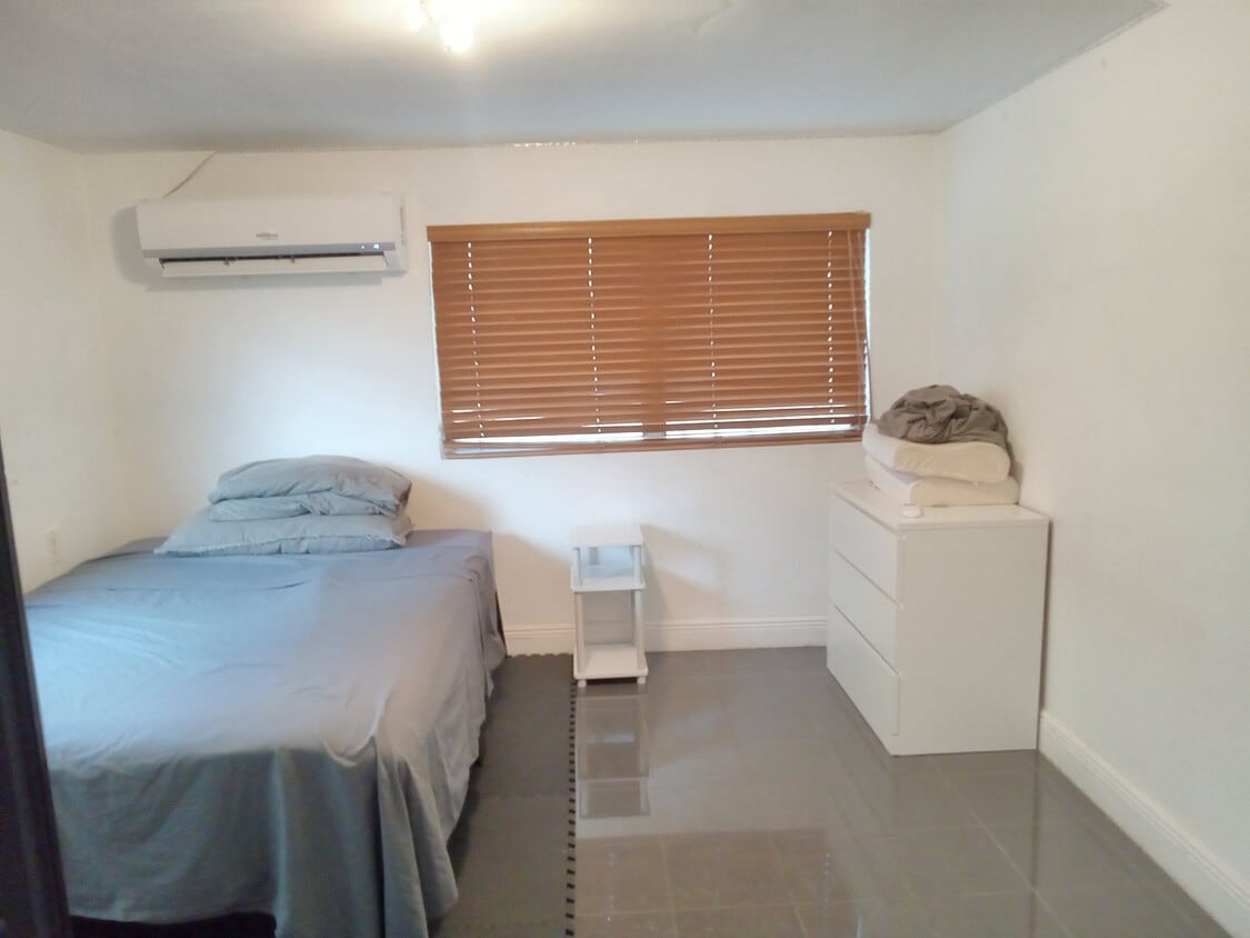 Photo - 1001 NE 88th St (Miami, FL)