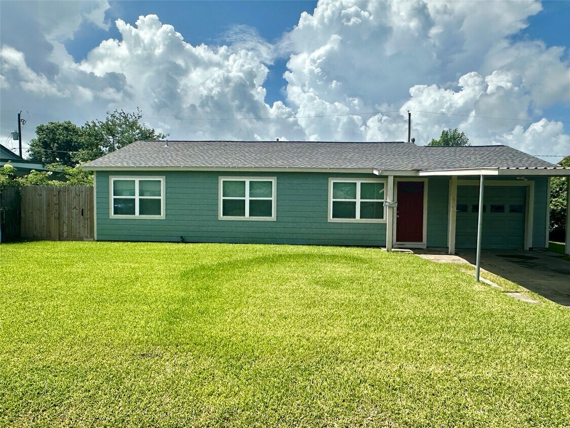 Primary Photo - 2310 Kingsdale Dr