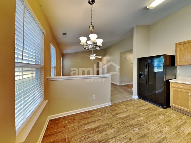 Building Photo - 229 N Weststone Blvd