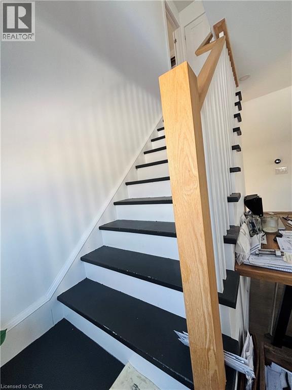 Photo du bâtiment - 31 Weir St S