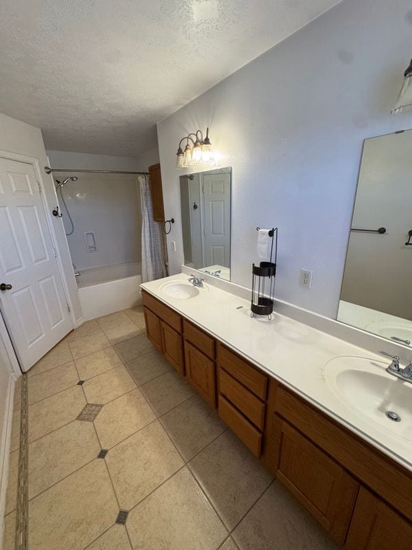 Building Photo - 1216 Mullins Ct