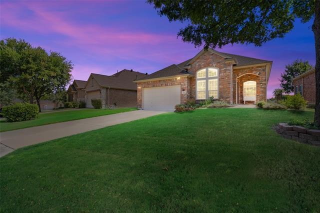 Primary Photo - 420 Saddleback Dr