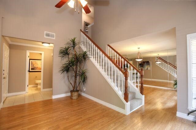 Foto del edificio - 2211 S Kirkwood Rd