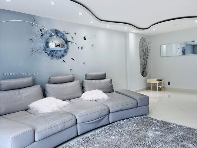 Building Photo - 3161 S Ocean Dr