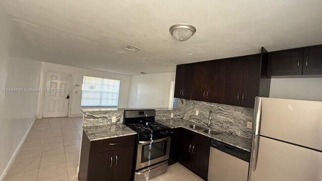Foto del edificio - 520 SW 10th St