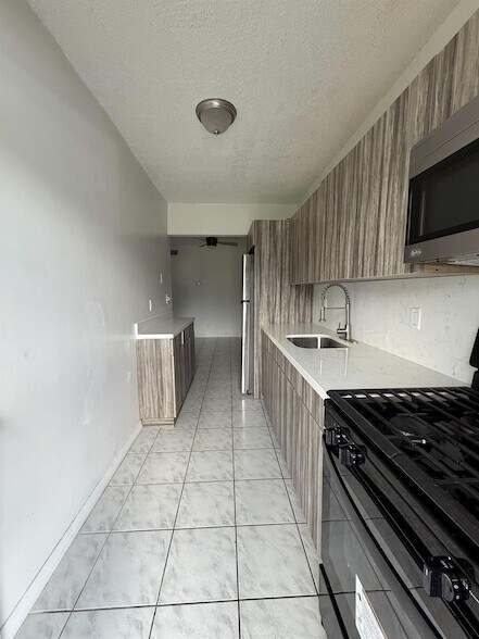 Foto del edificio - 55 NW 204th St