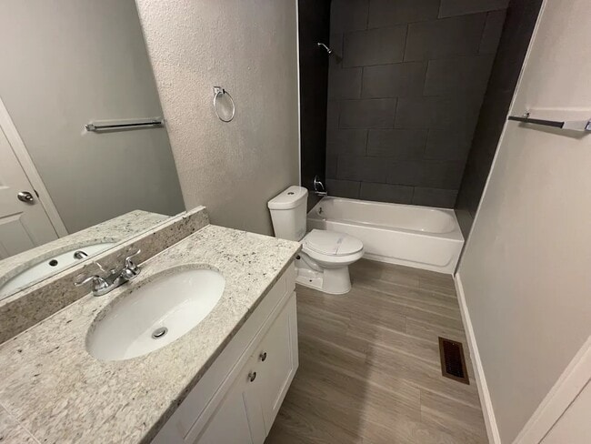 Building Photo - 16793 E Navarro Dr