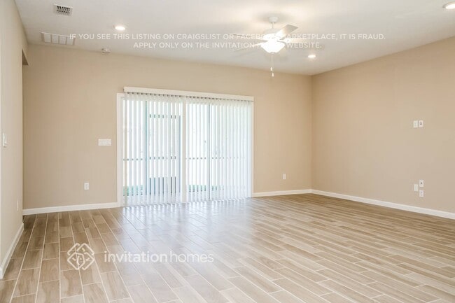 Foto del edificio - 6745 Tidal Crk Ln