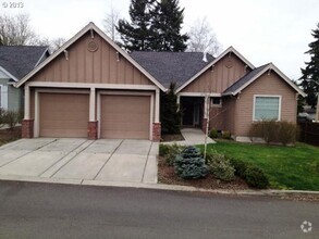Building Photo - 902 NW 96th Cir