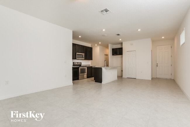 Building Photo - 721 Ladyfish Ln