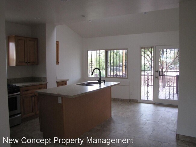 Building Photo - 2 br, 2 bath House - 721 N Tucson Blvd