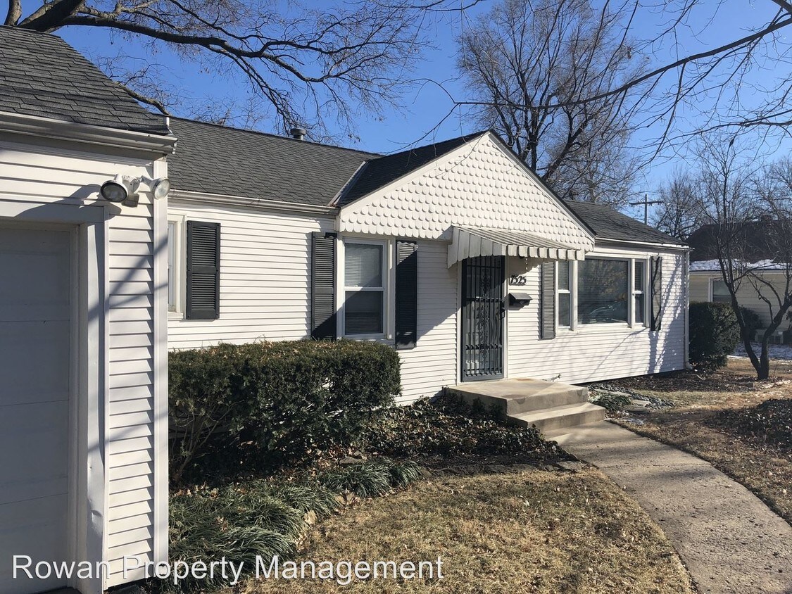 7525 Foster St, Overland Park, KS 66204 House for Rent in Overland