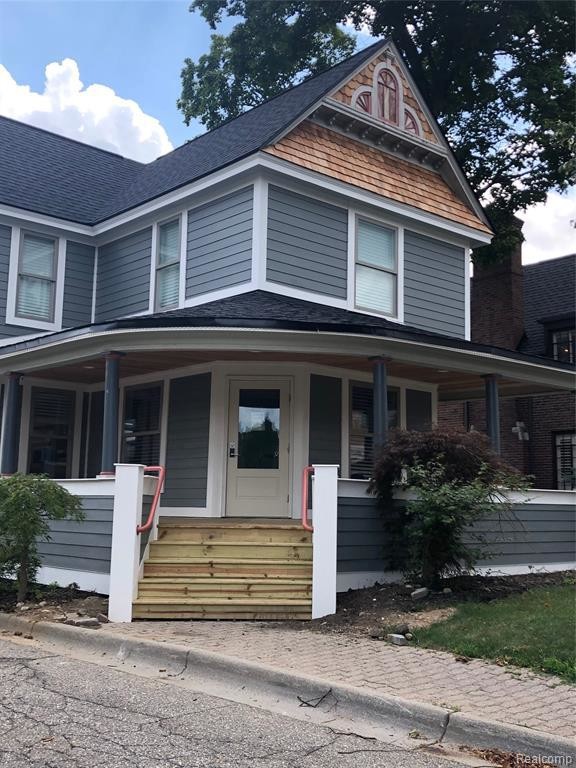 Primary Photo - 332 E Main St