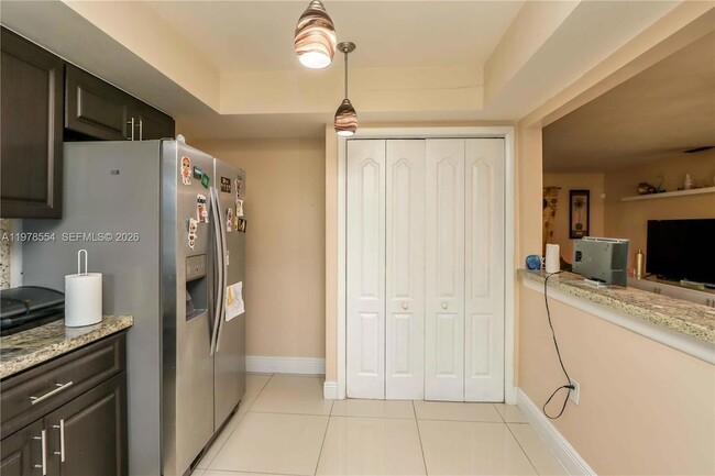 Building Photo - 7769 Biltmore Blvd