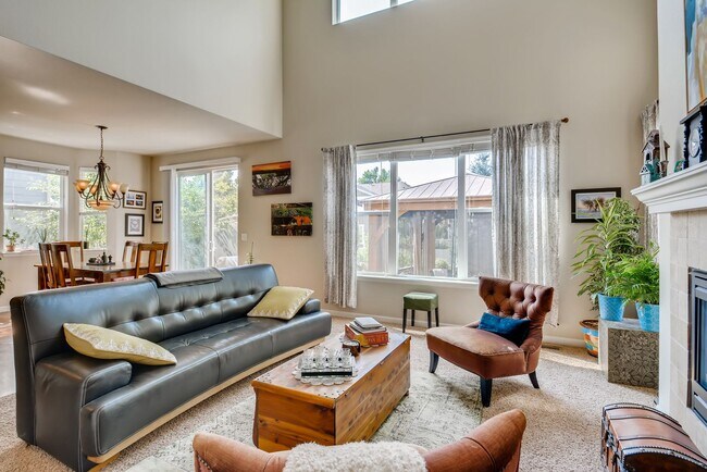 Foto del edificio - Desirable 3 BDR with Outdoor Living