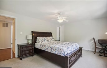 Building Photo - 5205 Cannes Ct