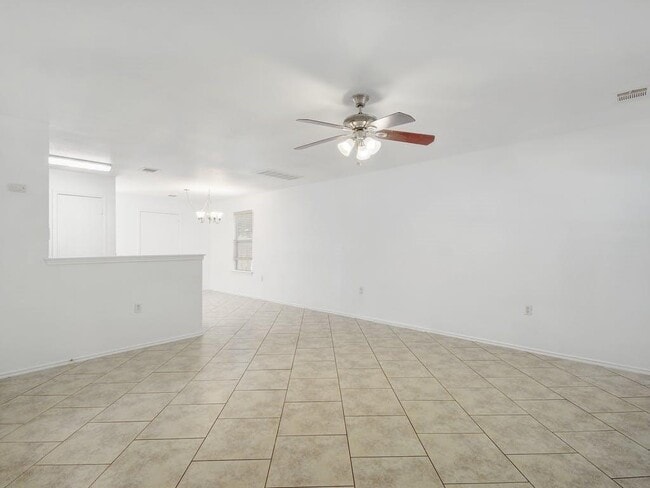 Building Photo - 13600 Briarcreek Loop