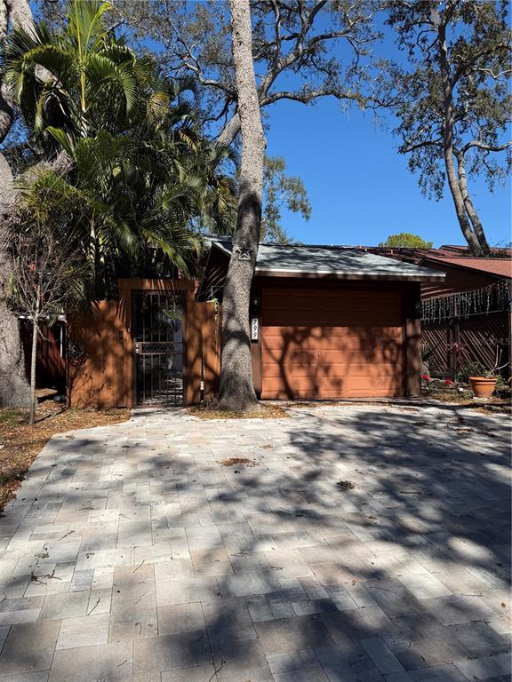 Foto del edificio - 799 Fairwood Ln