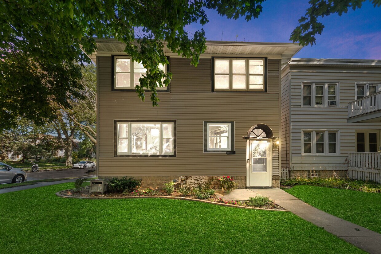 Foto principal - 1404 E Oklahoma Ave