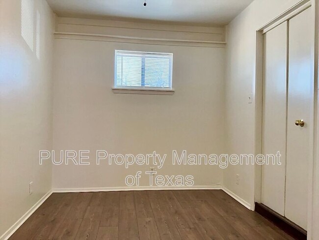 Building Photo - 308 Highland Estates Dr