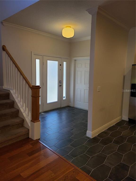 Building Photo - 277 Valencia Cir