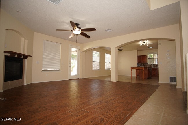 Building Photo - 6321 Franklin Gate Dr