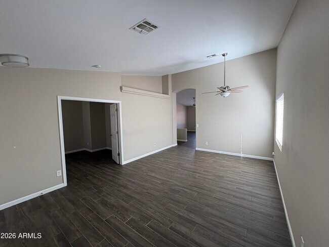 Foto del edificio - 17901 N 111th Dr