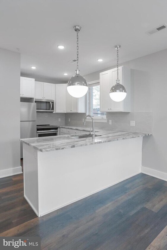 45 W Haines St Unit 100, Philadelphia, PA 19144 Room for Rent in