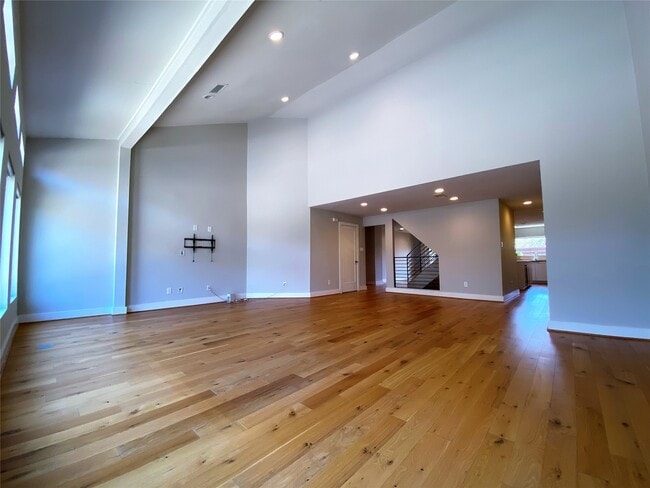 Building Photo - 4116 McDuffie St
