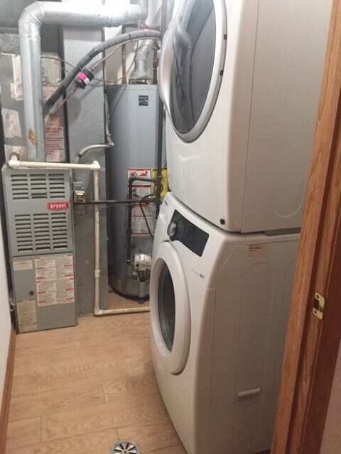 Laundry - 830 S Claremont Ave