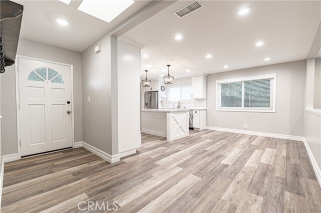 Building Photo - 4580 Hazelnut Ave