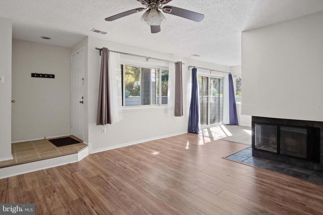 11037 Villaridge Ct, Reston, VA 20191 Townhouse for Rent in Reston