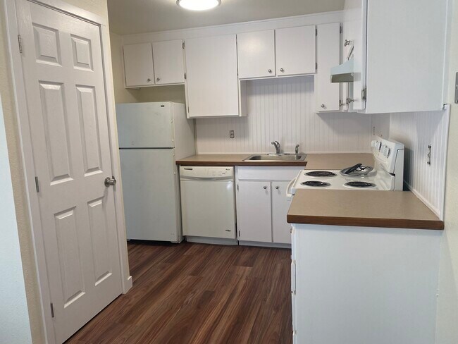 Foto del edificio - 3900 93rd Ave SW
