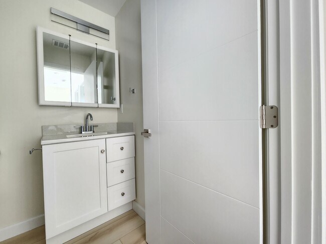 Foto del edificio - 7159 Apperson St